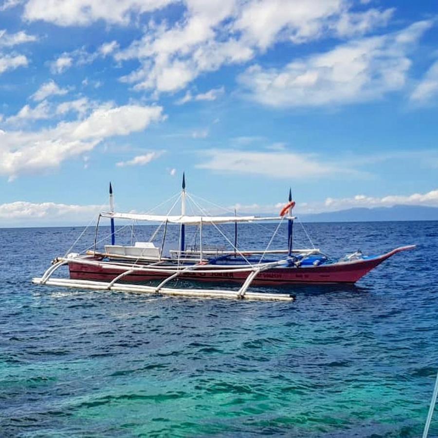 Gaja Go Dive & Inn Moalboal Exterior photo